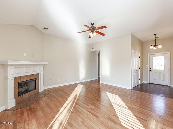 5th image of 16 Birch Hollow Ln