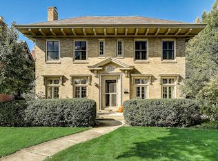 3509 N Shepard Ave, Shorewood, WI 53211