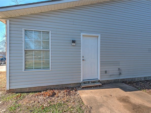 fayetteville-arkansas-448576526 picture