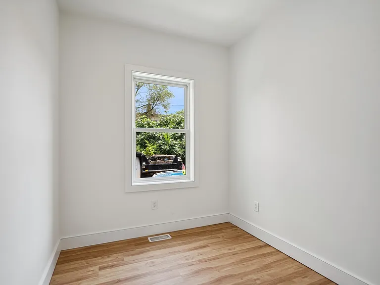 215 Harrison Ave #1 — Photo 17