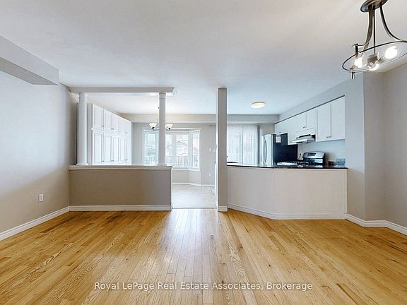 4th image of 3285 Apricot St