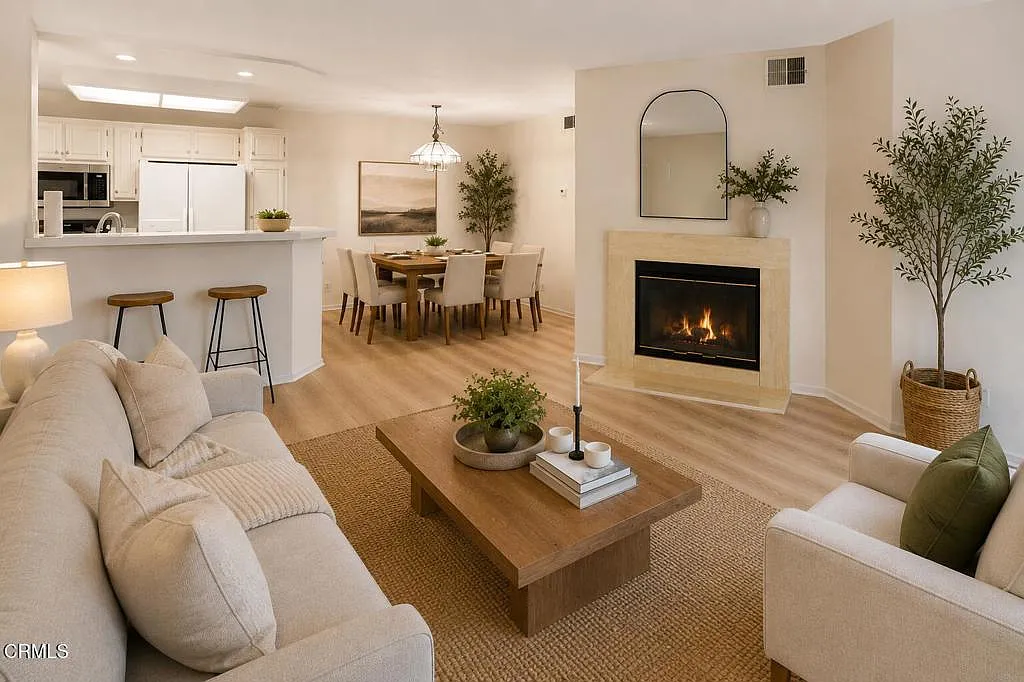 1 bed, 1.0 bath, 780 sqft, $2,500 — Photo 2