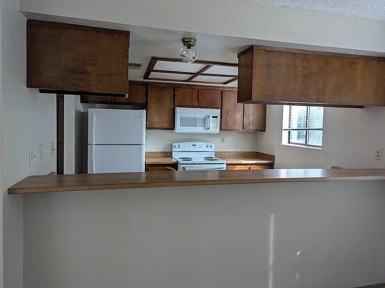 1229 Burton Ct #3 — Photo 12