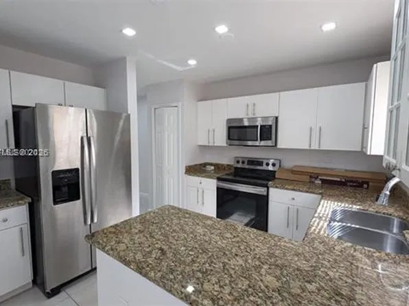 210 Mahogany Ter #Townhouse 210, Fort Lauderdale, FL 33325