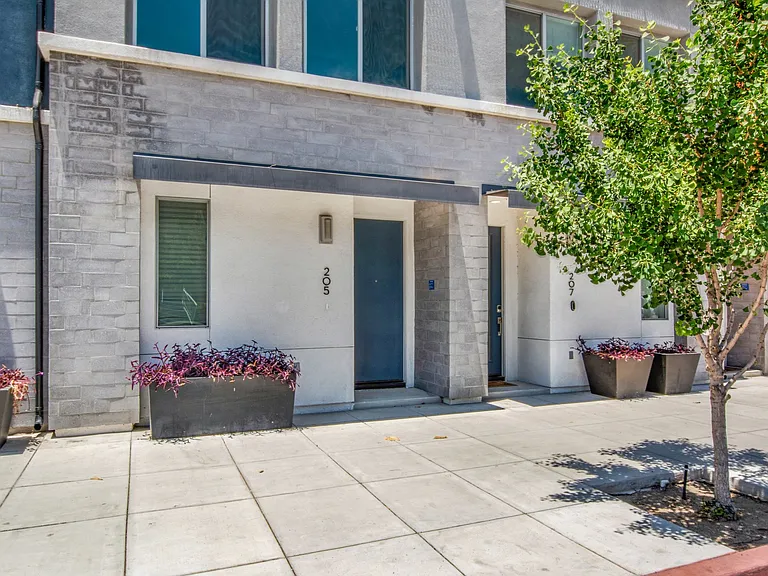 205 Elm Ave — Photo 26