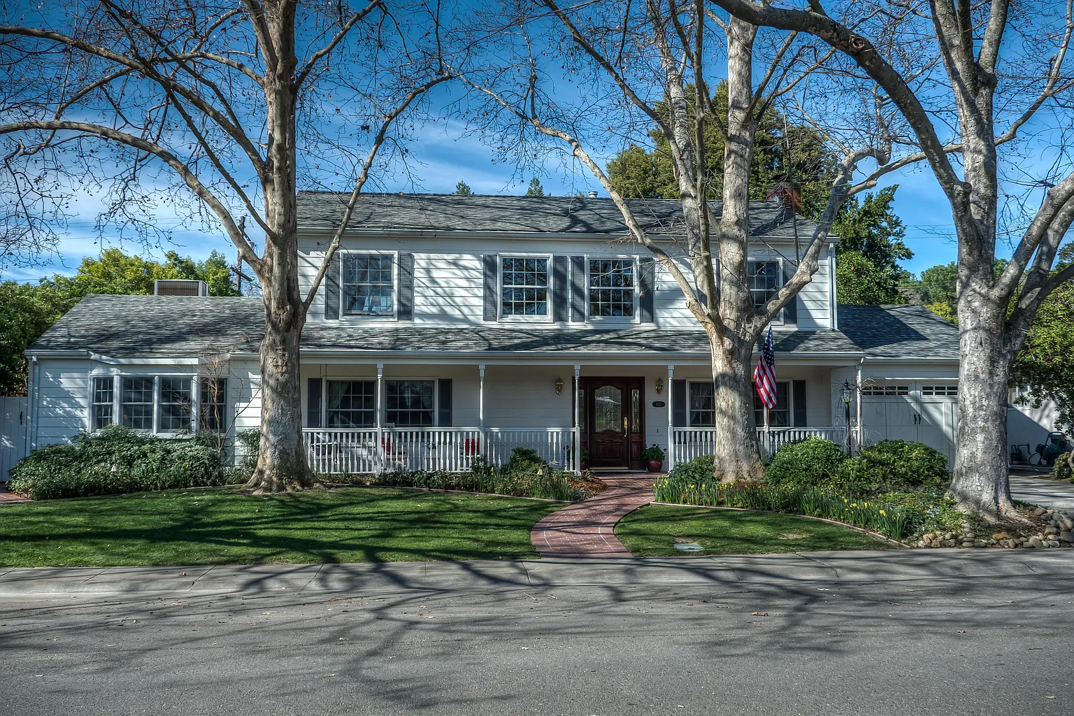 622 Elmwood Dr photo 1