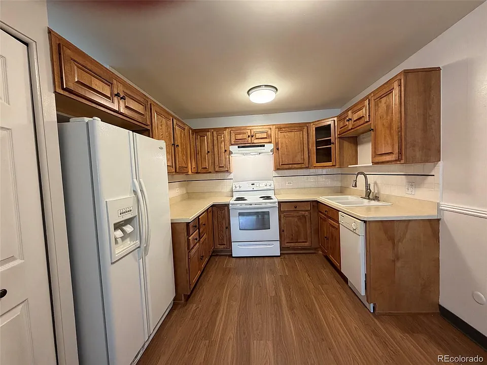 695 S Alton Way #2B