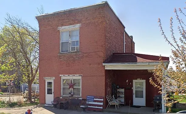 Building Photo 4