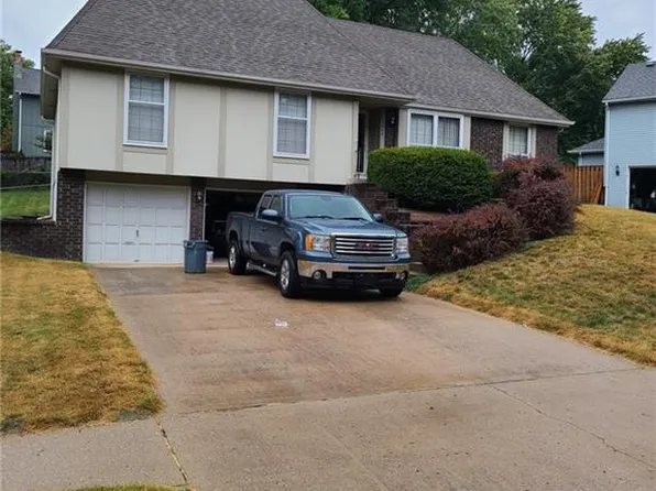 12620 W 105th St, Overland Park, KS 66215