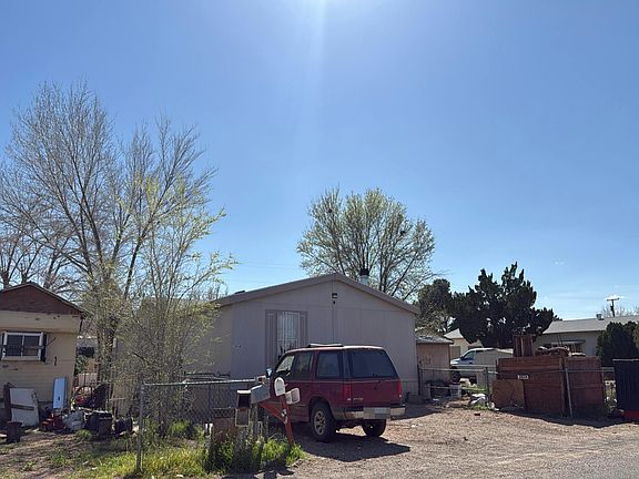 3rd image of 3934 E Hearne Ave