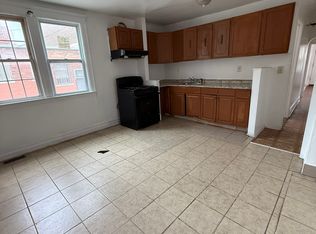 2739 Belmont St #1, Hamtramck, MI 48212