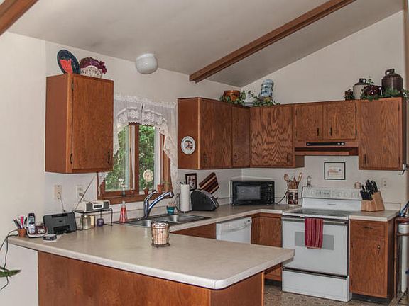 2nd image of 1075 Dorwood Dr
