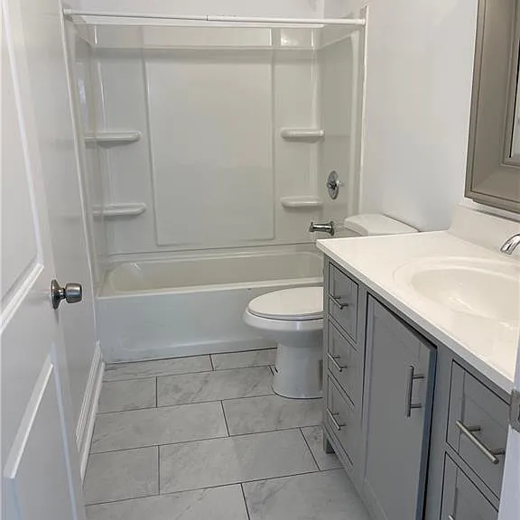 619 E William David Pkwy — Photo 11