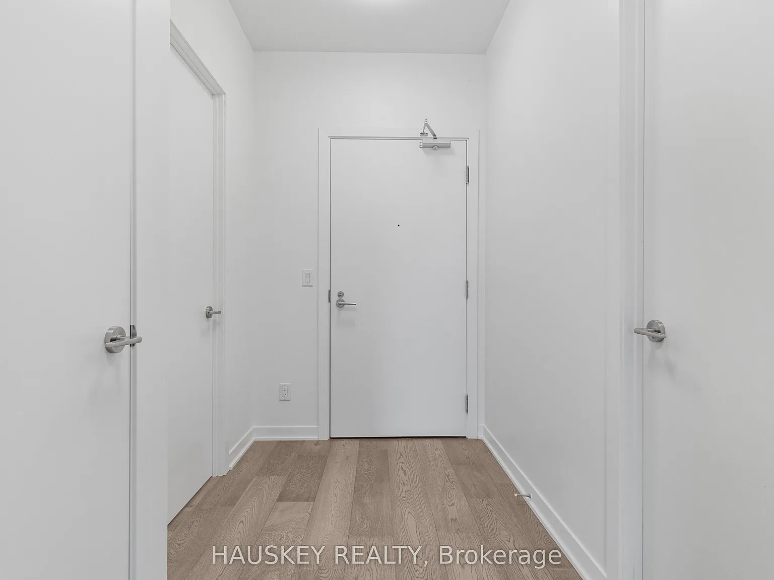 3 bed, $3,900 — Photo 4