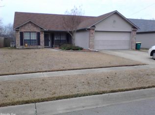 73 Redleaf Cir, Little Rock, AR 72210