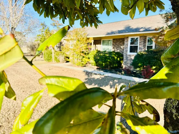 800 Kyle Rd NE, Hartselle, AL 35640