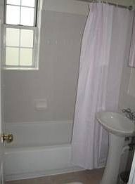 5th image of 405 N Piedmont St APT 1
