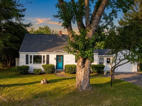 25 Lemay Avenue, Lewiston, ME 04240