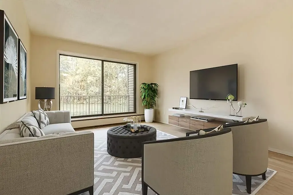 Highwood Apartments — Photo 1