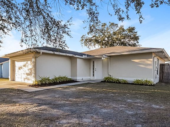 3rd image of 513 Royal Palm Dr