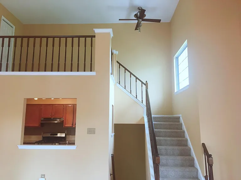 352 Andover Pl — Photo 5