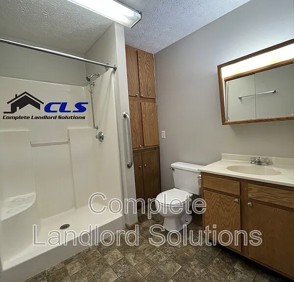 567 Farrington St — Photo 8
