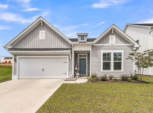 121 Winding Grove Ln, Moncks Corner, SC 29461