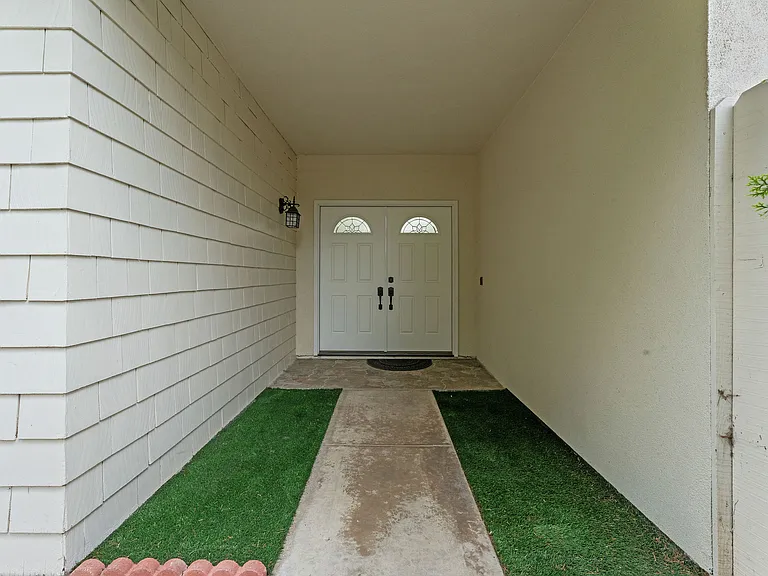 20 Norton St — Photo 23