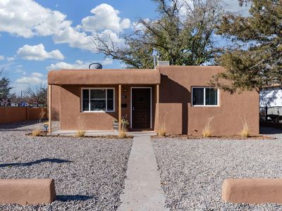 2701 Bel Air Dr NE, Albuquerque, NM, 87110