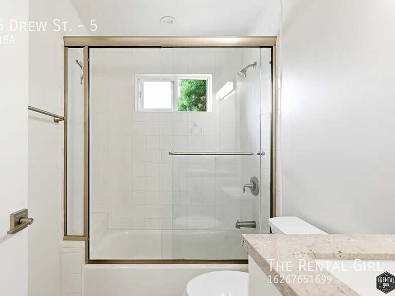 3245 Drew St #5 — Photo 7