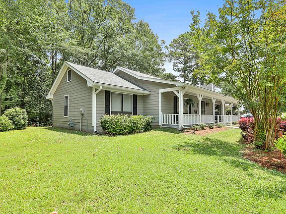 3rd image of 101 Hedgewood Ct