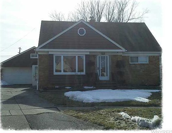 1st image of 50 Laurentian Dr
