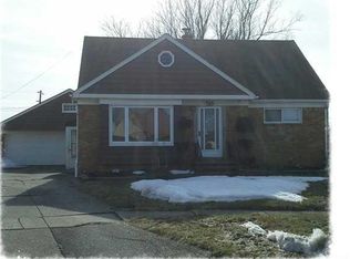 50 Laurentian Dr, Cheektowaga, NY 14225