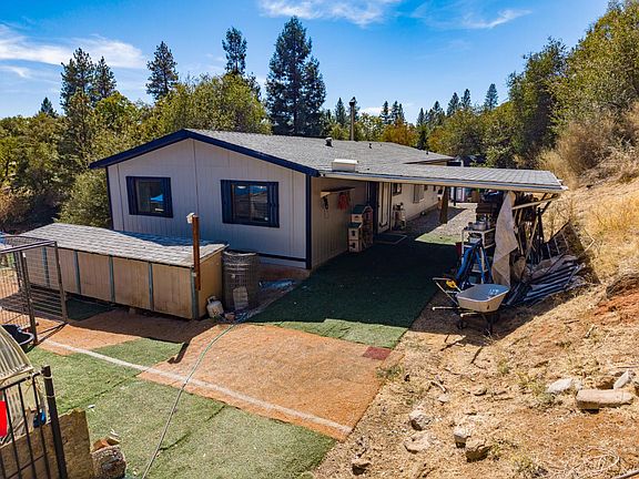 3rd image of 128 Hilton Dr