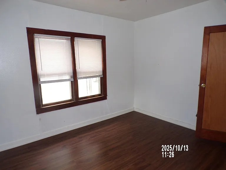 311 E Nevada St — Photo 8