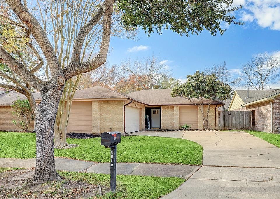 1st image of 6514 La Violetta Drive