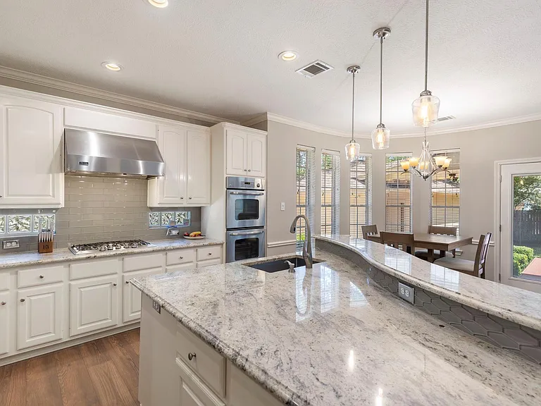10 Scenic Mill Pl — Photo 22