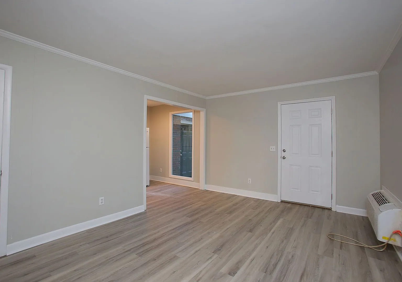 Patricia Apartments — Photo 2