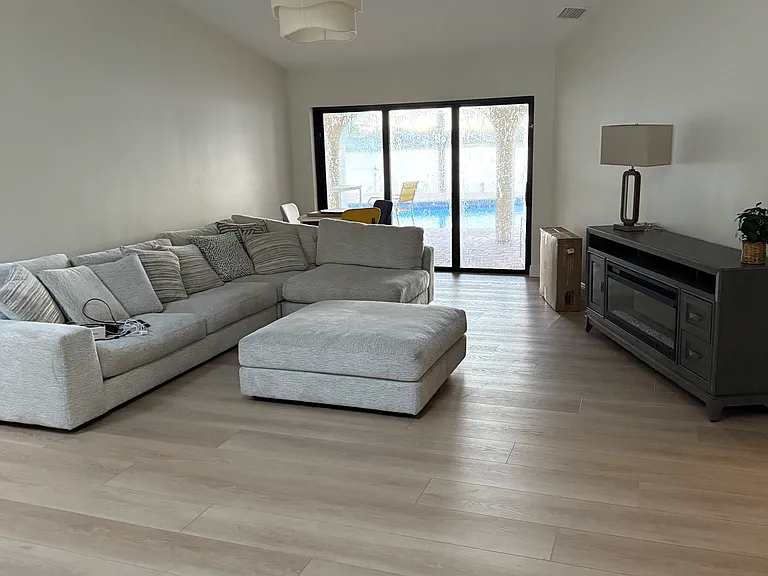 9807 Bay Island Dr — Photo 8