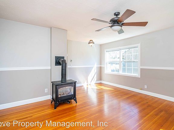 4th image of 2906 E 27th St