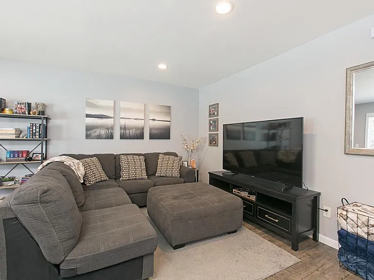 3468 Reynard Way — Photo 6