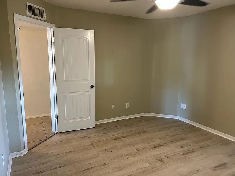 2933 W Muriel Dr — Photo 23
