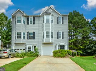 4472 Thorngate Ln, Acworth, GA 30101