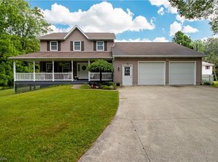 1889 Paradise Rd, Orrville, OH 44667