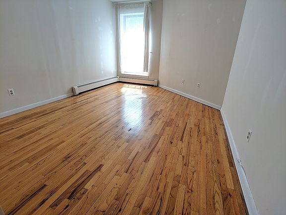3rd image of 190 Garfield Pl APT 2A
