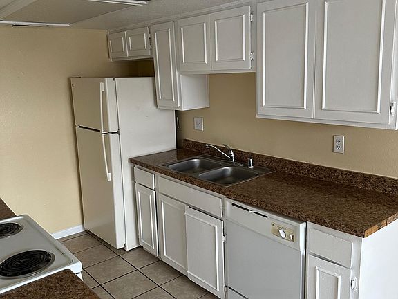 3rd image of 3900 Edgar Park Ave APT 10