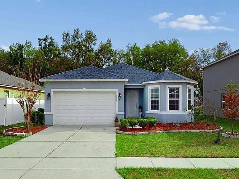 1156 Brenton Manor Dr — Photo 1