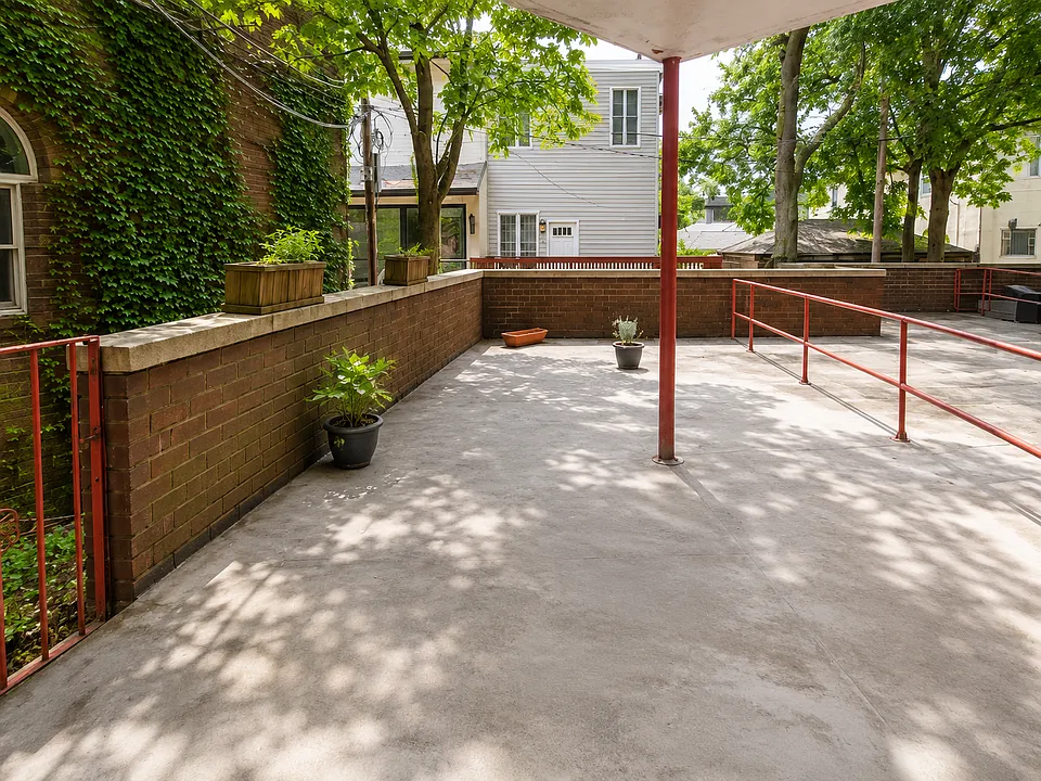 515 Avenue I #11