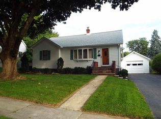 15 Virginia Ave, Saugerties, NY 12477