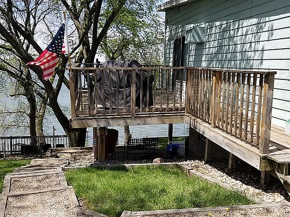 4th image of 112 SE Lake Dr